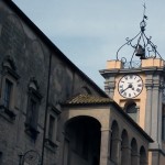 Comune di Tarquinia palazzo comunale torre orologio campanone