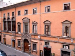 Facciata di Palazzo Gentili a Viterbo, sede della Provincia e del Consiglio provinciale