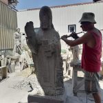 Stefano Todini definisce i dettagli della statua di Niccolò III.