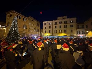 Luci e addobbi del Natale 2025 a Tarquinia